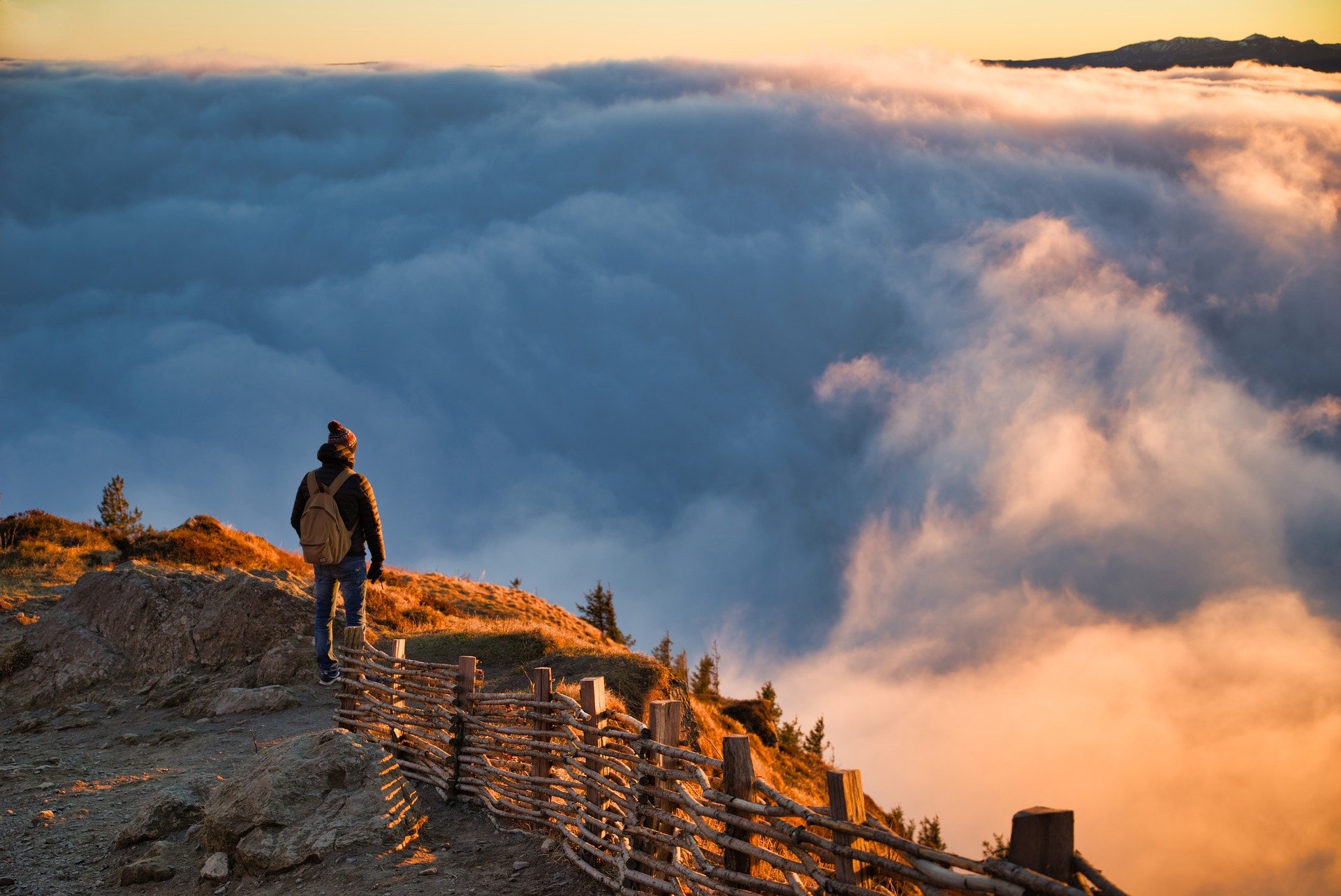 landscape-3913325_1920.jpg